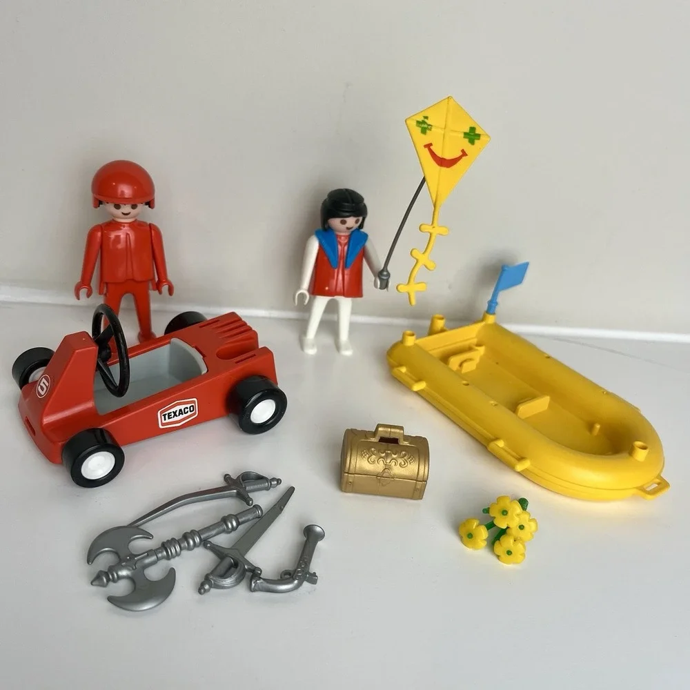 Playmobil Vintage Lot Race Car Driver Boat People Kite Flowers Weapons‎ Treasure